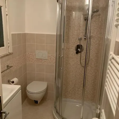 Guest house U'giruni 3*