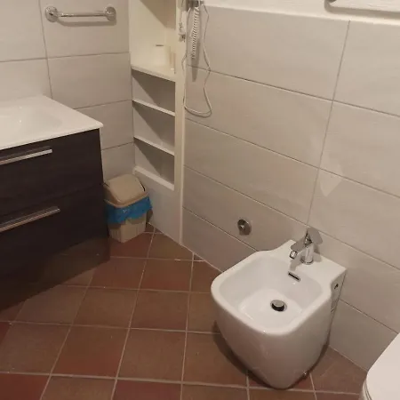 Guest house U'giruni 3*