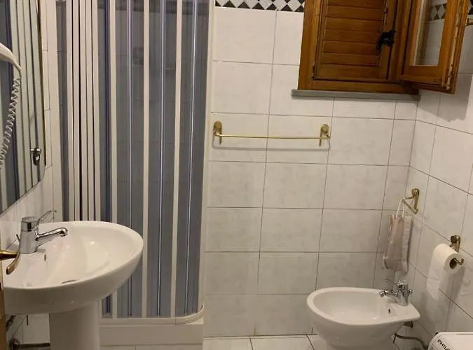 U'giruni 3* San Donato di Ninea