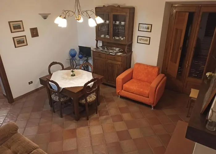 Guest house U'giruni 3*